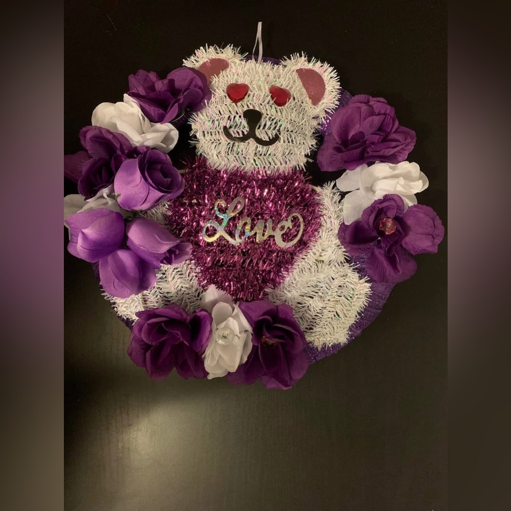 Handmade Valentines Day Bear Wreath Purple & White or Red & White - Picture 2 of 3